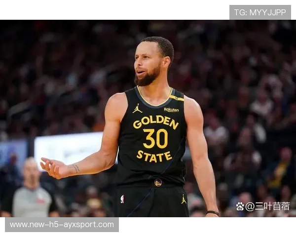 勇士球迷再见见证库里神奇三分雨，勇士库里三分最多的一场