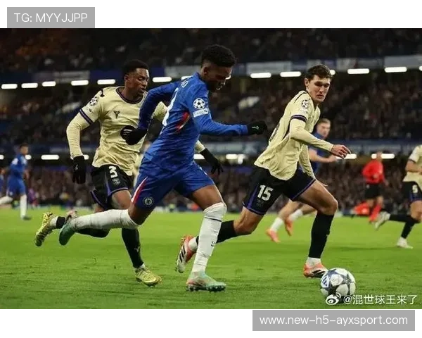 切尔西3-0横扫巴萨，英格兰边路碾压西甲天赋